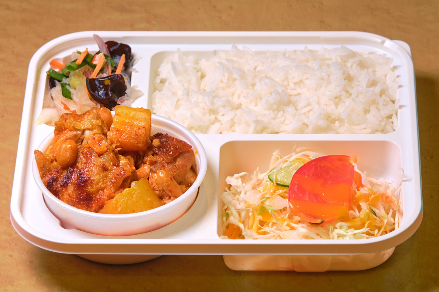 【TC2】マッサマンカリーガイレカオ弁当